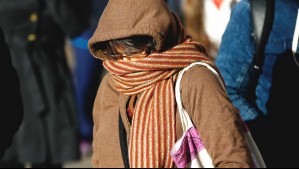 Altas presiones frías afectarán a Santiago: Vienen con temperaturas mínimas de 2°C y vientos de hasta 22 km/h