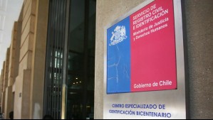 Más de 64 mil personas han cambiado el orden de sus apellidos en Chile: ¿Cómo hacerlo y cuánto cuesta?