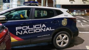 Hombre es detenido por violar reiteradamente a su hija junto a dos amigos en España: Uno de ellos vigilaba