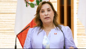 Fiscalía de Perú pide prohibir salida del país a Dina Boluarte tras su destitución