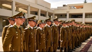 ¿Cuánto gana un carabinero recién egresado? Conoce los sueldos de acuerdo al rango