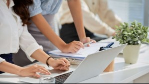 Feria laboral ofrece 500 vacantes para primeros trabajos y prácticas: Así puedes postular de manera online