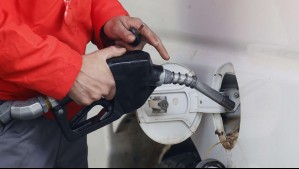 Anuncian variación de un combustible: Revisa si sube, baja o se mantiene el precio de la bencina este jueves 23 de octubre