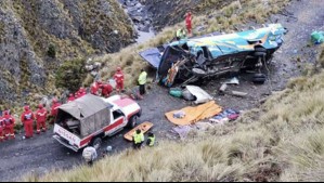 Tragedia en Bolivia: 16 personas murieron y 32 resultaron heridas en accidente carretero