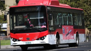 ¿Cuánto gana un chofer de micro en Chile? Sueldo podría superar el millón de pesos