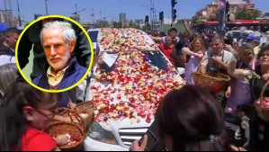 'El homenaje del pueblo': Así fue el emotivo paso del cortejo fúnebre de Tito Noguera por la pérgola de las flores