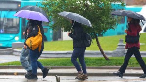 'Se viene una segunda baja segregada': Anuncian nuevo evento que dejaría lluvias este fin de semana en la Región Metropolitana