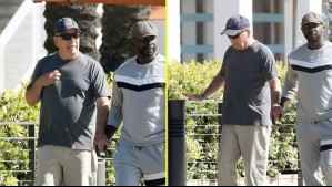 Bruce Willis reaparece en público caminando por la playa en medio de complicada enfermedad