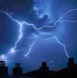 Este domingo, la DMC emitió una alerta por tormentas eléctricas para tres regiones del país. Además, también hay probabilidad de granizos en las zonas afectadas. ¡Detalles acá!