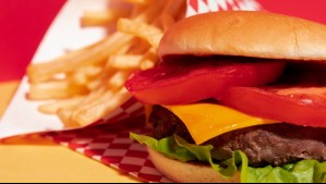Reconocida cadena de comida rápida anuncia cierre de hasta 350 locales por 'reestructuración de la empresa'