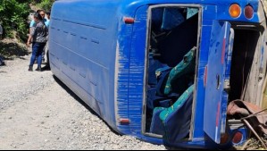 Al menos 15 heridos tras volcamiento de bus de pasajeros en Panguipulli
