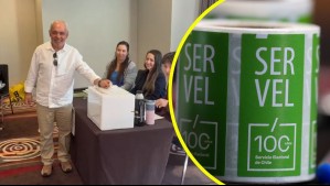 'En nuestras manos está el destino del país': Primer chileno en votar hace llamado a participar en las elecciones