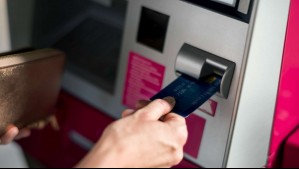 ¿Cuál es el monto máximo que puedo retirar desde un cajero automático?