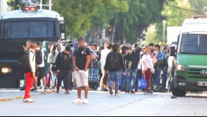 Ambulantes de Meiggs arrojaron aceite hirviendo a inspectores municipales: Dos funcionarios resultaron con quemaduras