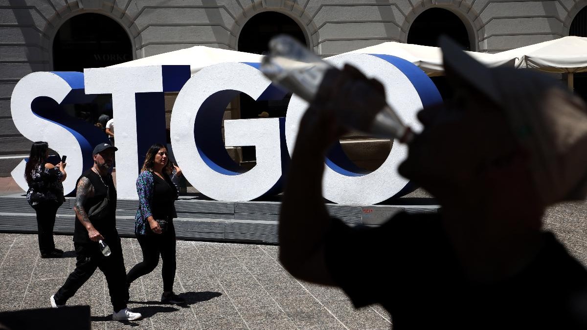 Incluye la Región Metropolitana: Actualiza aviso de 'altas temperaturas' de hasta 31° para zonas de cuatro regiones