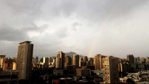 Probables tormentas eléctricas por 'baja segregada': Meteorología emite aviso para las regiones Metropolitana y Valparaíso