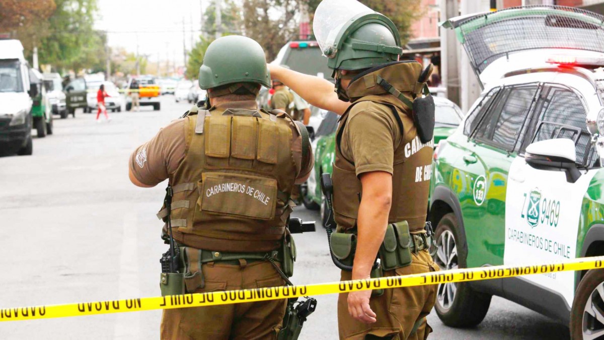 Violento robo a bus con pasajeros argentinos: Conductor y turistas mendocinos fueron asaltados cuando llegaban a Santiago