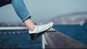 Hasta 60% de descuento: Tienda de zapatillas lanza ofertas por Black Friday