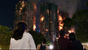 'No podemos descartar posibilidad de más fallecidos': Aumentan a 146 las personas muertas en gigantesco incendio en Hong Kong