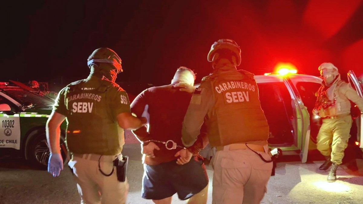 Detienen a jefe de banda criminal dedicada al contrabando de vehículos en Iquique