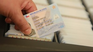¿Se puede viajar con el carnet de identidad vencido?