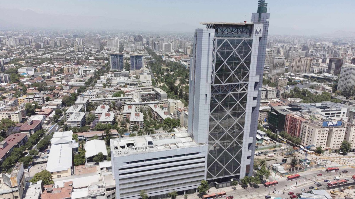 Torre Telefónica ya tiene un interesado para su compra: ¿Quién podría ser el nuevo dueño?