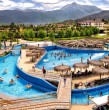 La Seremi de Salud clausuró temporalmente las piscinas de un conocido resort en el norte del país tras detectar deficiencias sanitarias. Conoce los detalles y reacciones.