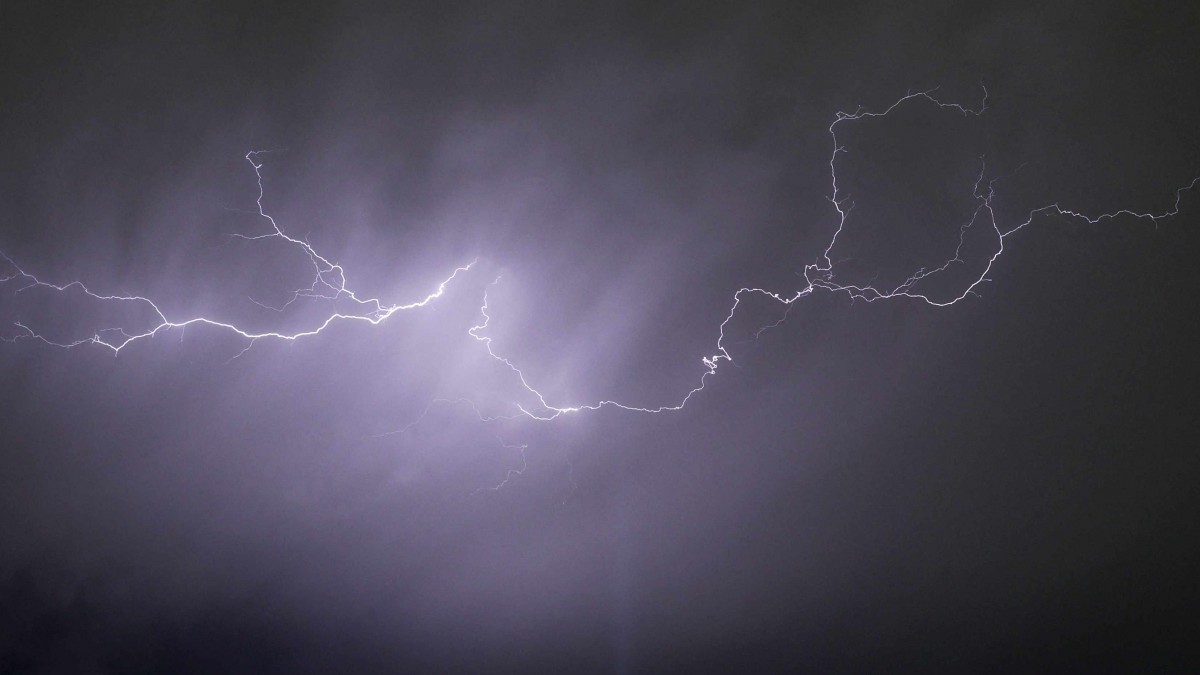 Advertencia para 10 regiones en total: Emiten aviso de tormentas eléctricas por 'inestabilidad atmosférica'