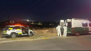 Vecino encontró cadáver en sitio eriazo mientras volaba un dron en Maipú