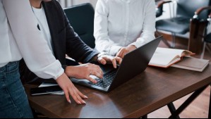 Lo despidieron por mantener relaciones sexuales con una compañera en la empresa y ahora deberá ser indemnizado