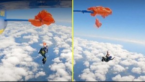 Paracaidista queda atrapado en la cola del avión justo antes de saltar al vacío: Sobrevivió de milagro