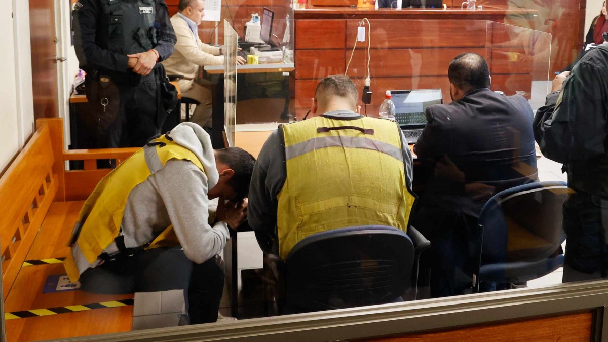 Prisión preventiva para dos hombres acusados de violación de adolescente de 14 años: Le dieron drogas antes del ataque