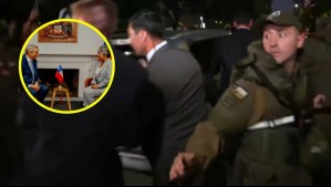 Jeannette Jara felicita a José Antonio Kast en su comando: Adherentes del Presidente Electo golpearon el auto de la excandidata