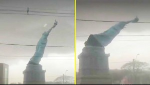 Medía 35 metros de altura: Así fue la impactante caída de réplica de la Estatua de la Libertad a causa de un temporal