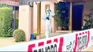 Violento turbazo a familia en Vitacura: Delincuentes golpearon al dueño de casa y robaron tres autos de alta gama