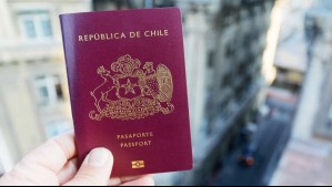 ¿Qué es el turismo de parto?: Familias extranjeras viajan a Chile para que sus hijos obtengan nuestro pasaporte