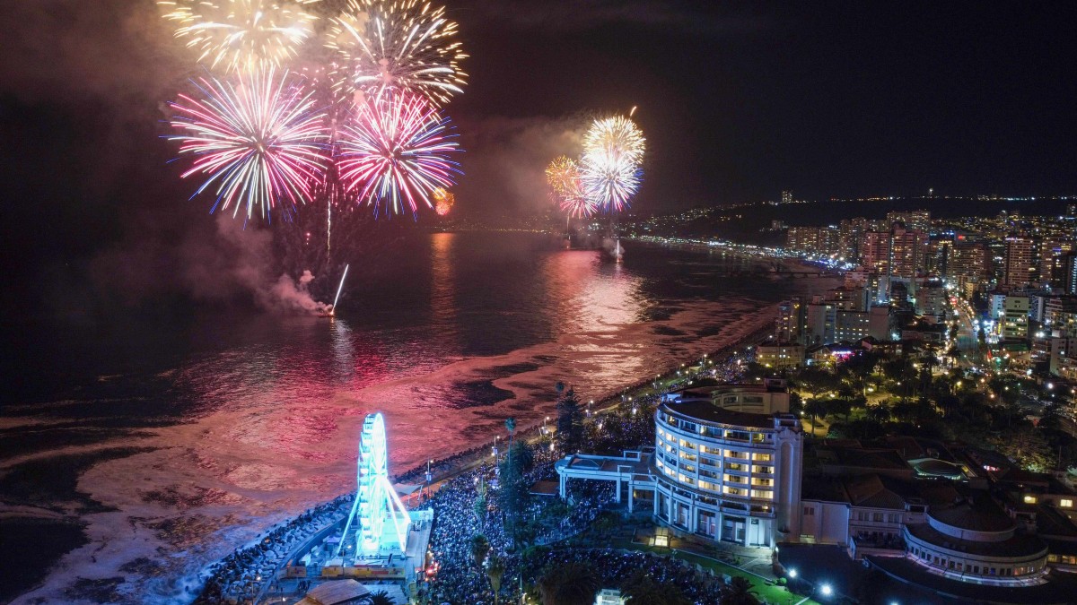 Año Nuevo 2026: Estas son las comunas que confirmaron shows de fuegos artificiales y drones