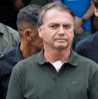 El expresidente brasileño, Jair Bolsonaro, que purga una condena de 27 años de cárcel por intento de golpe de Estado, fue operado \\\'con éxito\\\' este jueves para corregir una hernia inguinal, informó su esposa, Michelle Bolsonaro.