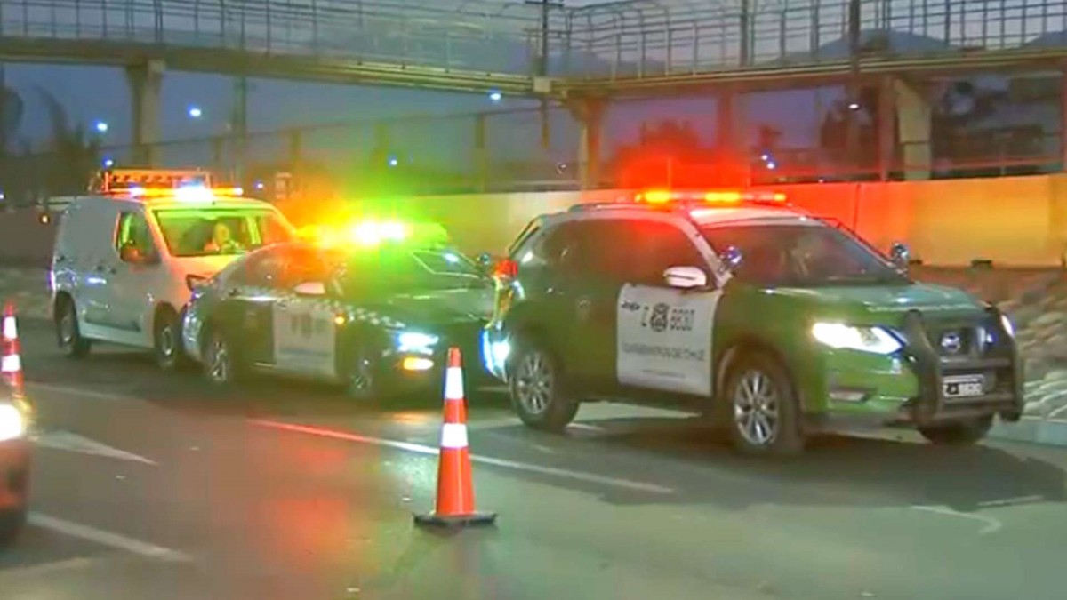 Motociclista muere tras chocar contra barrera de seguridad en autopista de Lo Espejo