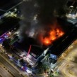 Un incendio registrado en bodegas cercanas a Mallplaza Norte provocó importantes daños. Testigos y locatarios conversaron con Meganoticias para compartir sus impresiones.