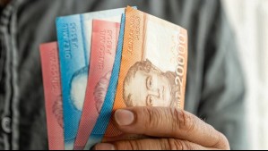 Estos son los bonos que subieron con el alza del sueldo mínimo