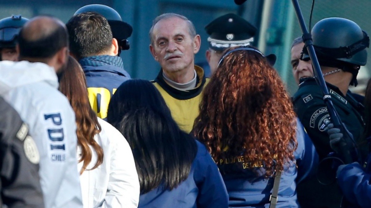 Nueva sentencia contra Miguel Krassnoff elevó sus condenas a más de mil años de cárcel