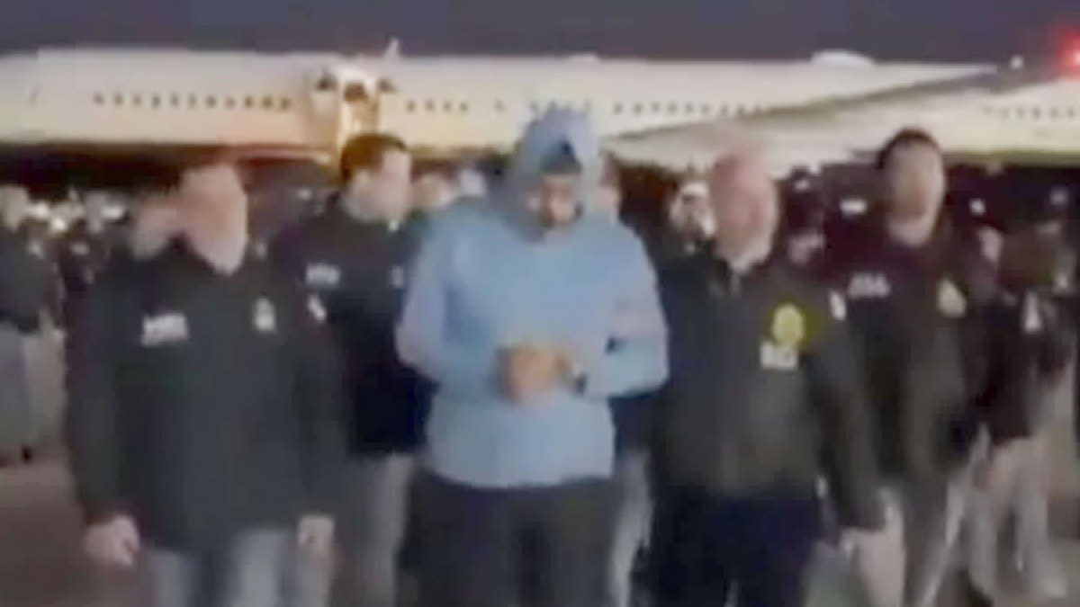 Revelan video de Maduro tras descender de avión que lo trasladó a Nueva York