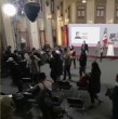 Revisa antecedentes del fuerte sismo que sacudió a México la jornada de este viernes y que dejó un saldo de un fallecido hasta ahora. Así se vivió el potente movimiento telúrico.