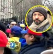 A la espera de la formalización de Nicolás Maduro, el corresponsal de Meganoticias en Nueva York, Edinson Oportus, fue agredido por supuestos adherentes a Nicolás Maduro, quienes intentaron quitarle sus equipos.