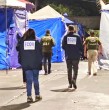 La Fiscalía ECOH confirmó este jueves la muerte de una de las cuatro personas que la noche del miércoles había resultado herida durante una balacera en el sector de Barrio Meiggs, en la ciudad de Santiago.