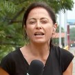 La periodista y corresponsal de Mega, Constanza Santa María, explicó el tenso momento que vivió esta semana en la frontera entre Colombia y Venezuela, cuando un hombre se le acercó de forma intimidante.