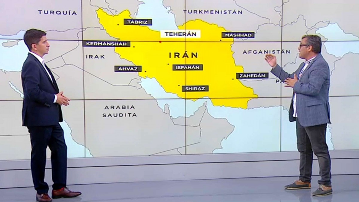 Experto explica grave crisis en Irán y rol de Estados Unidos: 'No se puede descatar una intervención militar'