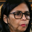 Luego de que Donald Trump publicara en sus redes sociales que se había autoproclamado Presidente interino de Venezuela, Delcy Rodríguez afirmó que ella es la presidenta encargada y que Maduro es un presidente rehén en EEUU.