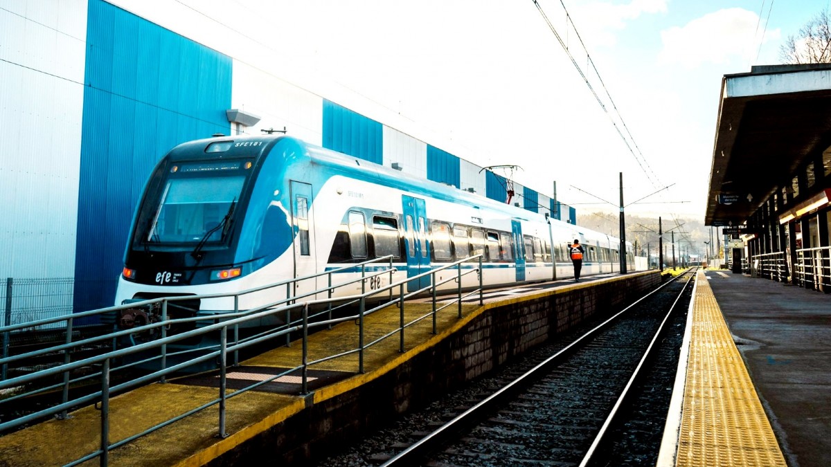 Anomalía obligó a Biotren a desconectar la energía y suspender el servicio en las líneas 1 y 2